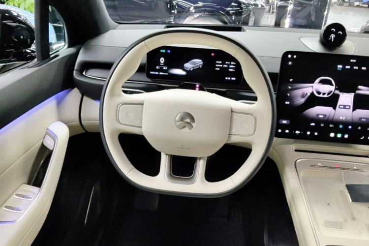 Used Nio ES6 2025 75 kWh Steering Wheel