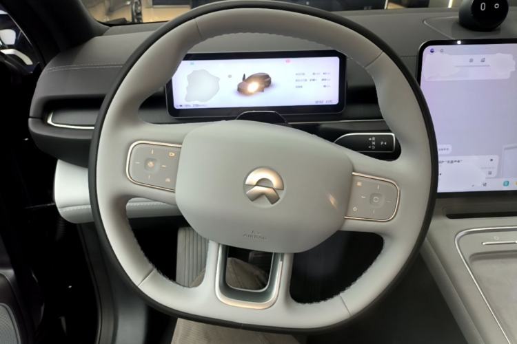 Used Nio ES6 2025 75 kWh Steering Wheel