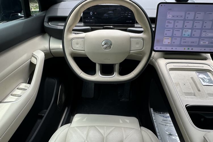 Used Nio ES6 2025 75 kWh Steering Wheel