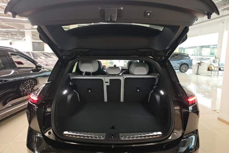 Used Nio ES6 2025 75 kWh Trunk