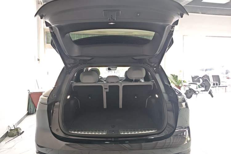 Used Nio ES6 2025 75 kWh Trunk