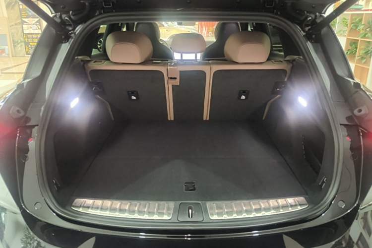 Used Nio ES6 2025 75 kWh Trunk