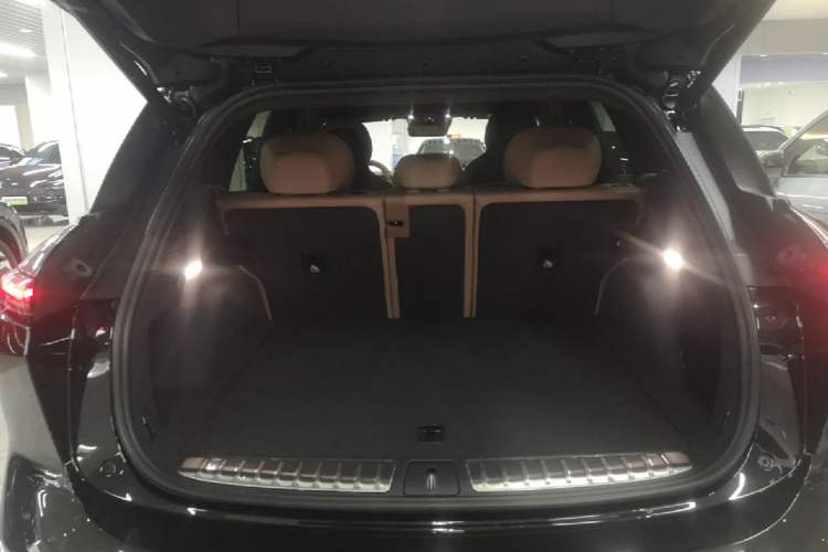 Used Nio ES6 2025 75 kWh Trunk