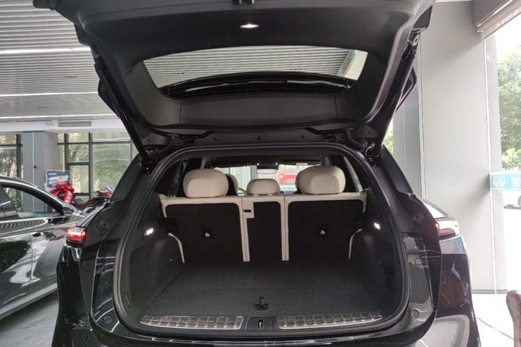 Used Nio ES6 2025 75 kWh Trunk