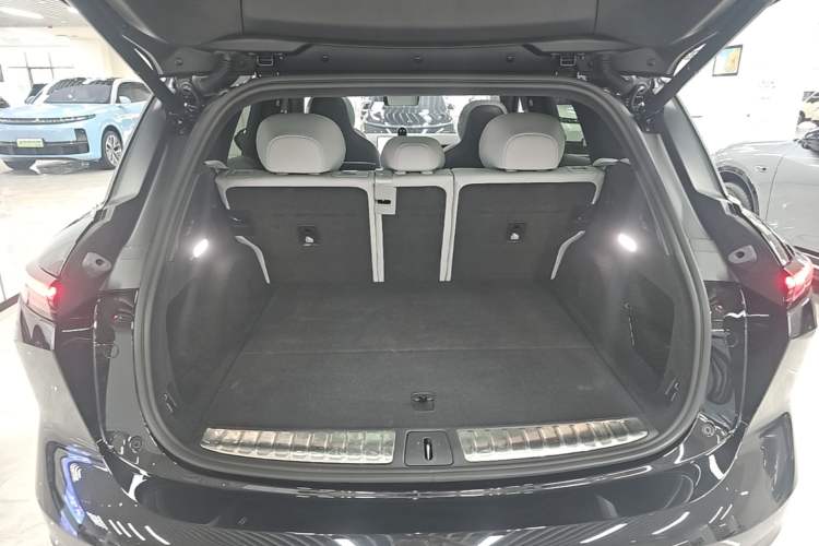 Used Nio ES6 2025 75 kWh Trunk