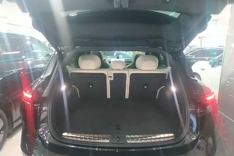 Used Nio ES6 2025 75 kWh Trunk
