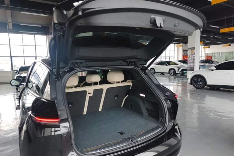 Used Nio ES6 2025 75 kWh Trunk