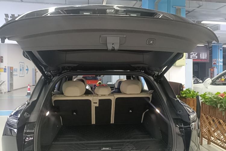 Used Nio ES6 2025 75 kWh Trunk