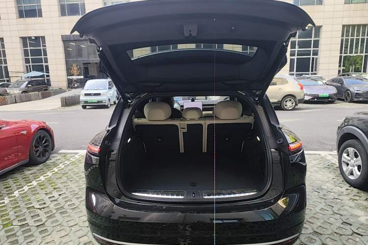 Used Nio ES6 2025 75 kWh Trunk