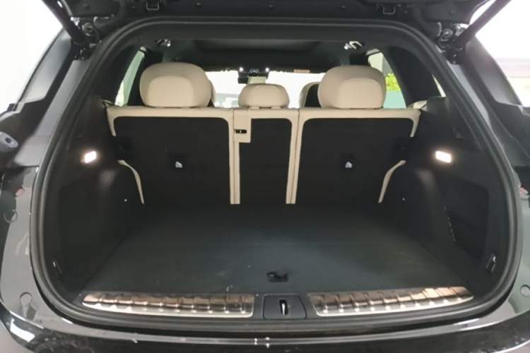 Used Nio ES6 2025 75 kWh Trunk