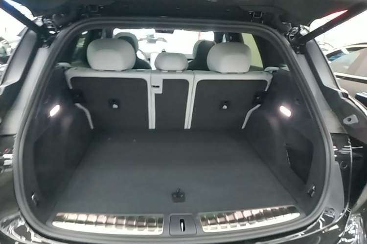 Used Nio ES6 2025 75 kWh Trunk