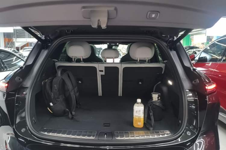 Used Nio ES6 2025 75 kWh Trunk