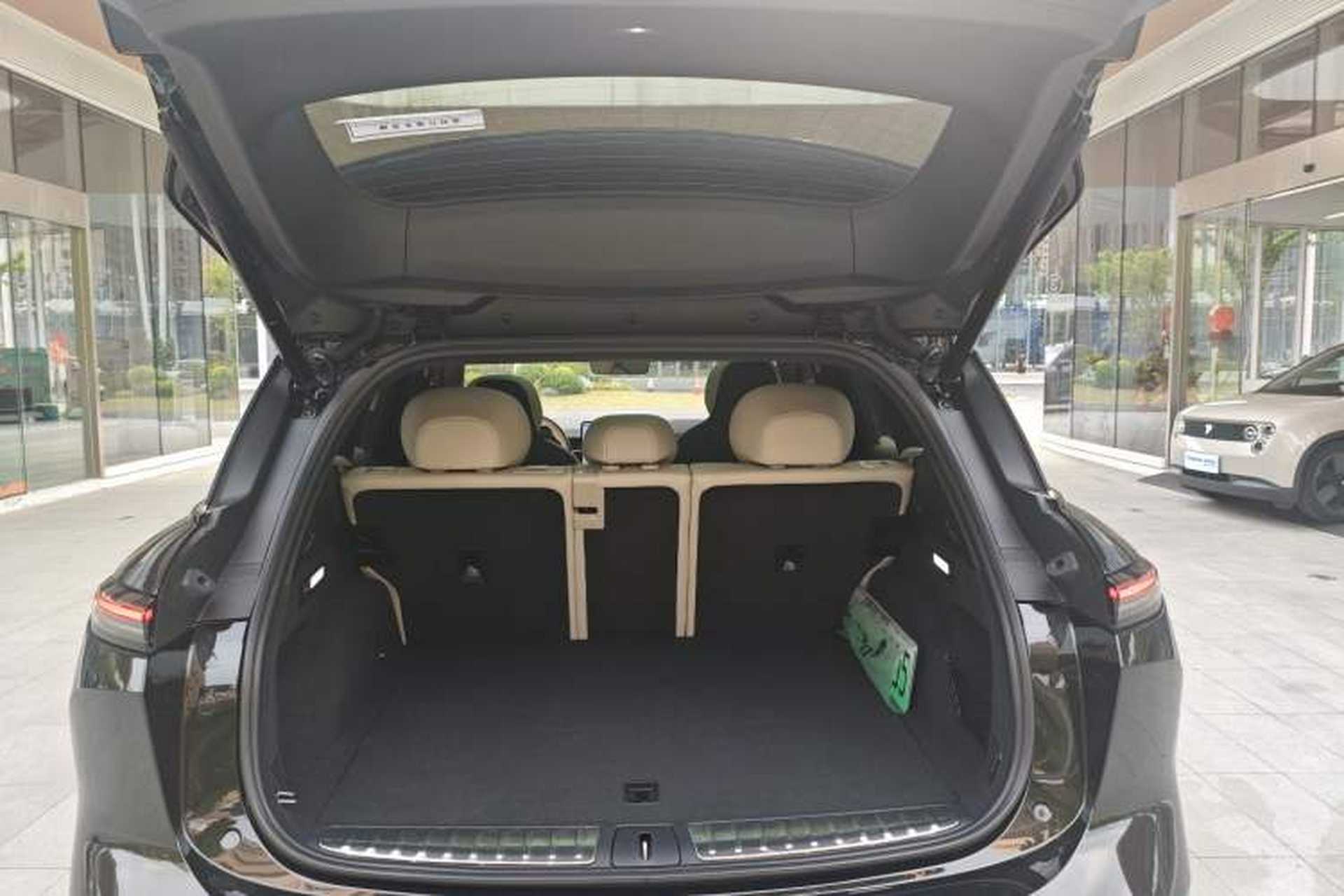 Used Nio ES6 2025 75 kWh Trunk