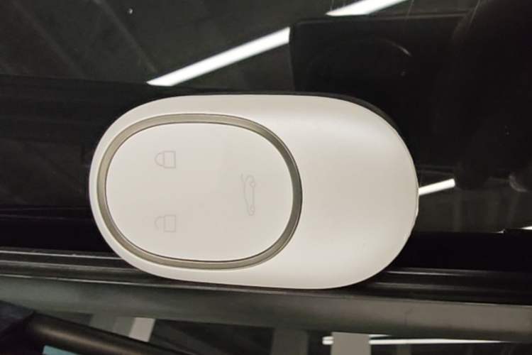 Used Nio ES6 2025 75 kWh Vehicle Key
