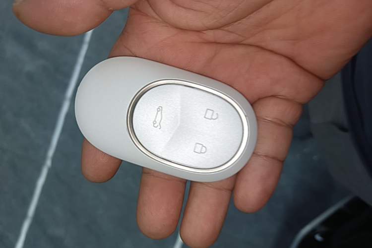 Used Nio ES6 2025 75 kWh Vehicle Key