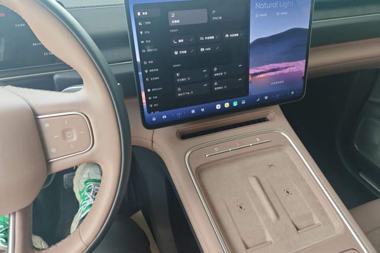 Used Nio ES6 2025 75 kWh Audio And AC Panel