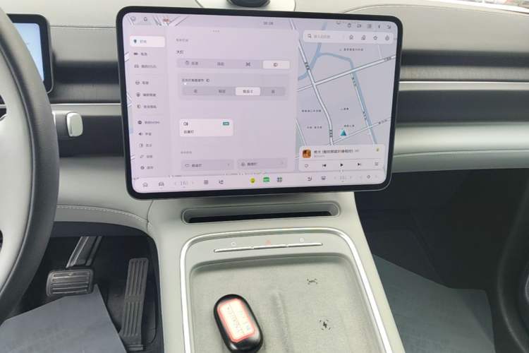 Used Nio ES6 2025 75 kWh Audio And AC Panel
