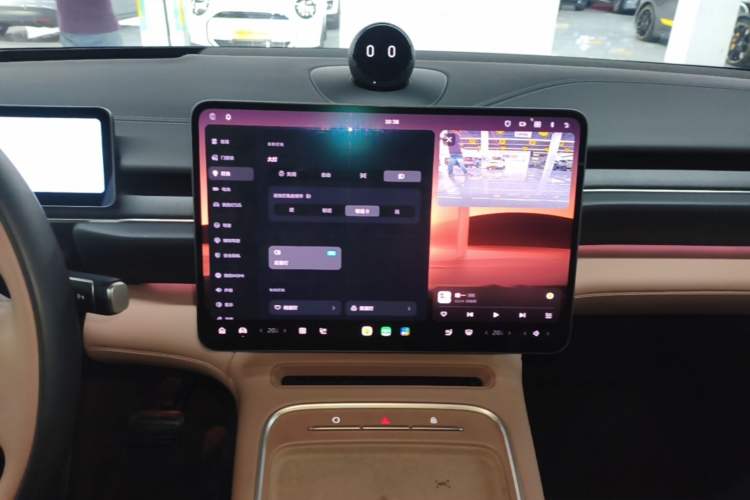 Used Nio ES6 2025 75 kWh Audio And AC Panel