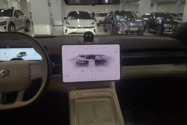 Used Nio ES6 2025 75 kWh Audio And AC Panel