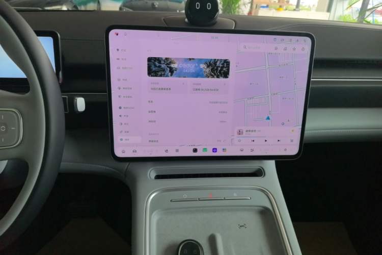 Used Nio ES6 2025 75 kWh Audio And AC Panel