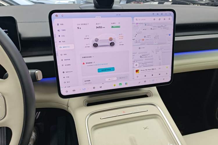 Used Nio ES6 2025 75 kWh Audio And AC Panel
