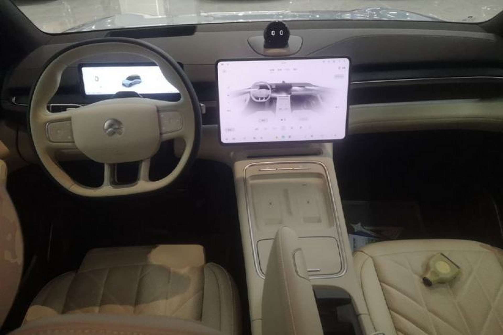 Used Nio ES6 2025 75 kWh Center Console