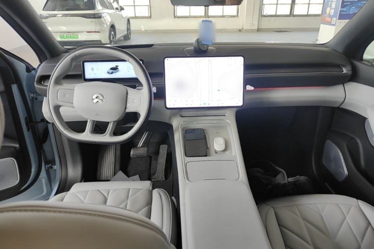 Used Nio ES6 2025 75 kWh Center Console