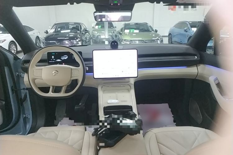 Used Nio ES6 2025 75 kWh Center Console