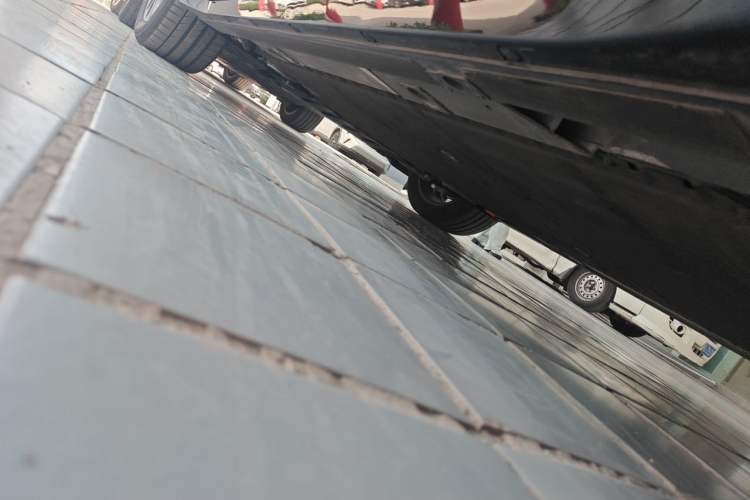 Used Nio ES6 2025 75 kWh Chassis Rear Left