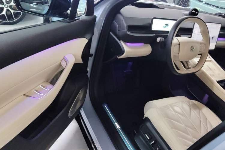 Used Nio ES6 2025 75 kWh Driver Seat