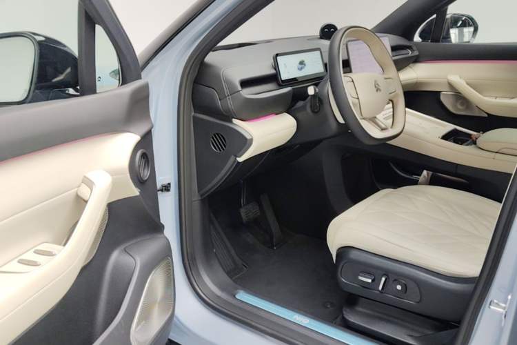 Used Nio ES6 2025 75 kWh Driver Seat