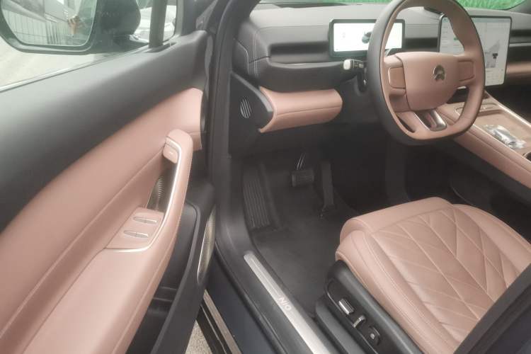 Used Nio ES6 2025 75 kWh Driver Seat