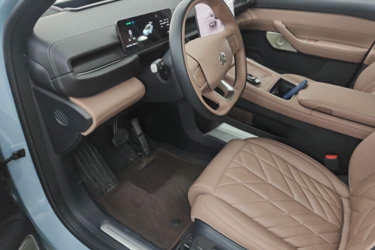 Used Nio ES6 2025 75 kWh Driver Seat