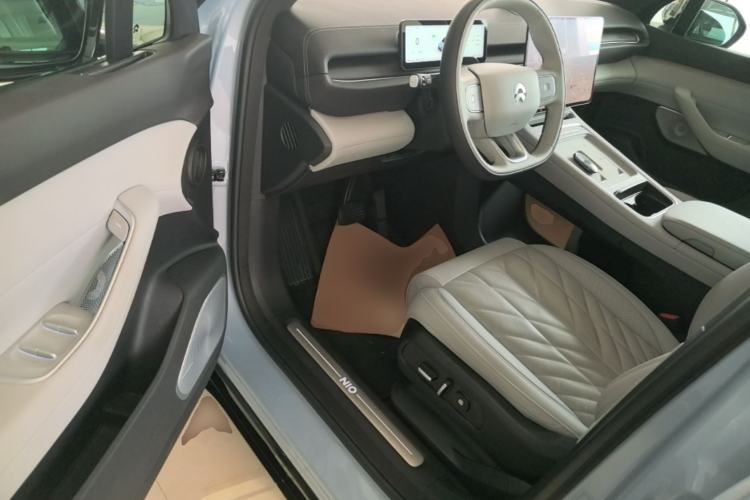 Used Nio ES6 2025 75 kWh Driver Seat