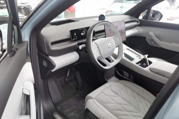 Used Nio ES6 2025 75 kWh Driver Seat