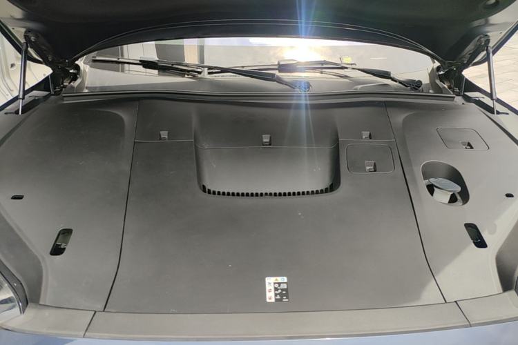 Used Nio ES6 2025 75 kWh Engine Bay