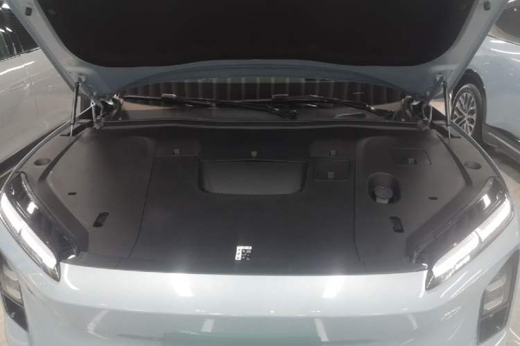 Used Nio ES6 2025 75 kWh Engine Bay