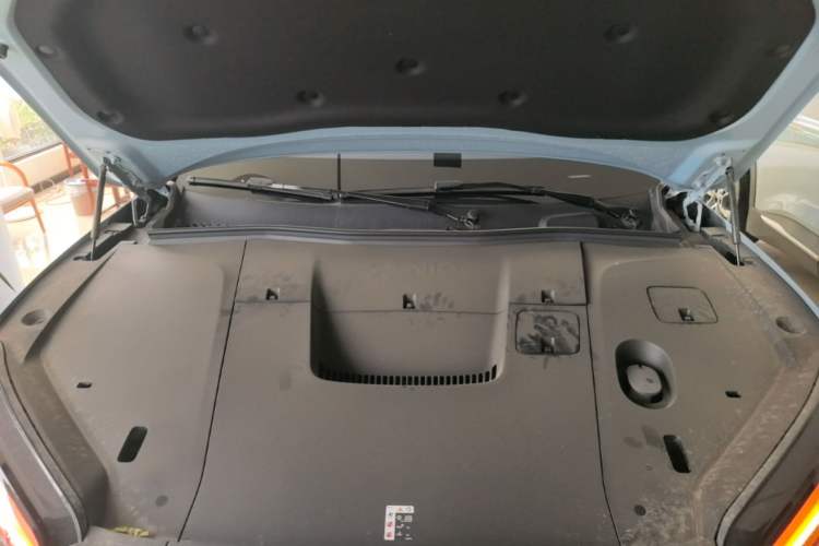 Used Nio ES6 2025 75 kWh Engine Bay