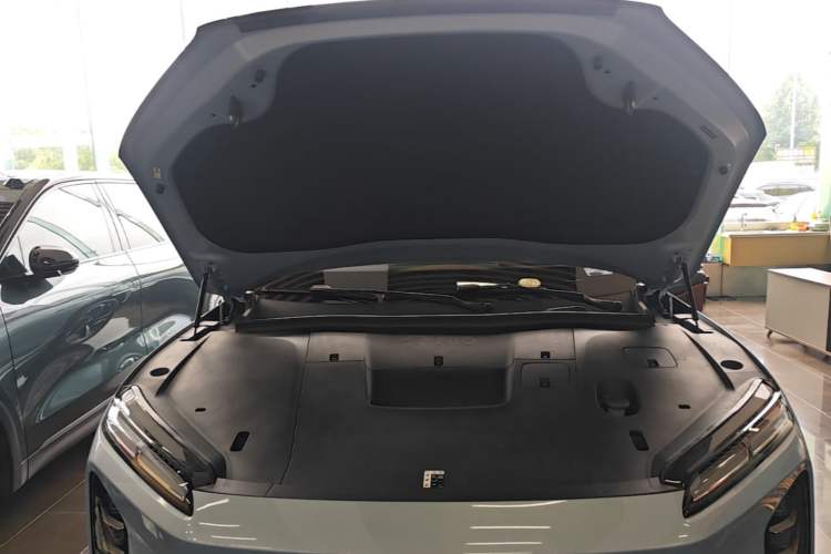 Used Nio ES6 2025 75 kWh Engine Bay