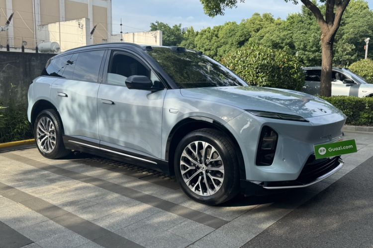 Used Nio ES6 2025 75 kWh Exterior 2