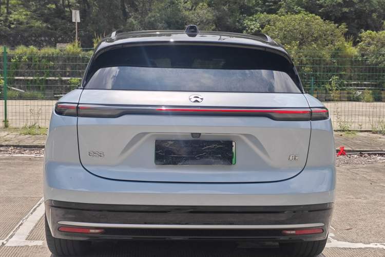 Used Nio ES6 2025 75 kWh Exterior 2