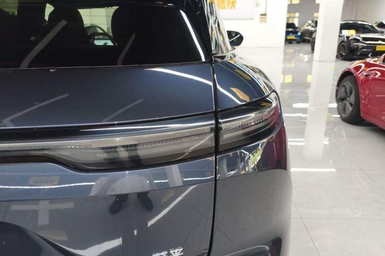 Used Nio ES6 2025 75 kWh Exterior 3