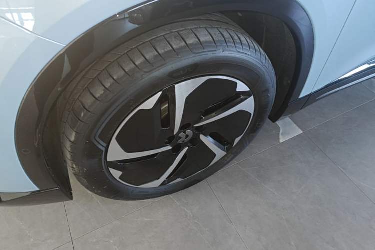 Used Nio ES6 2025 75 kWh Exterior 4