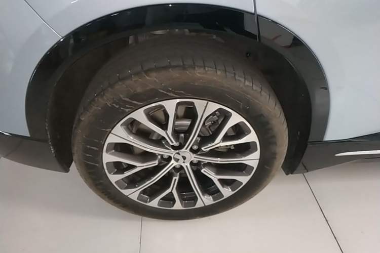 Used Nio ES6 2025 75 kWh Exterior 5