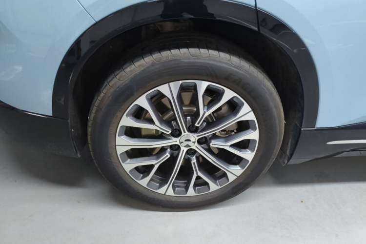 Used Nio ES6 2025 75 kWh Exterior 5