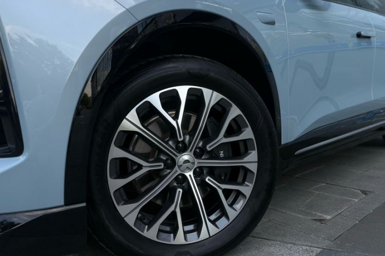 Used Nio ES6 2025 75 kWh Exterior 6