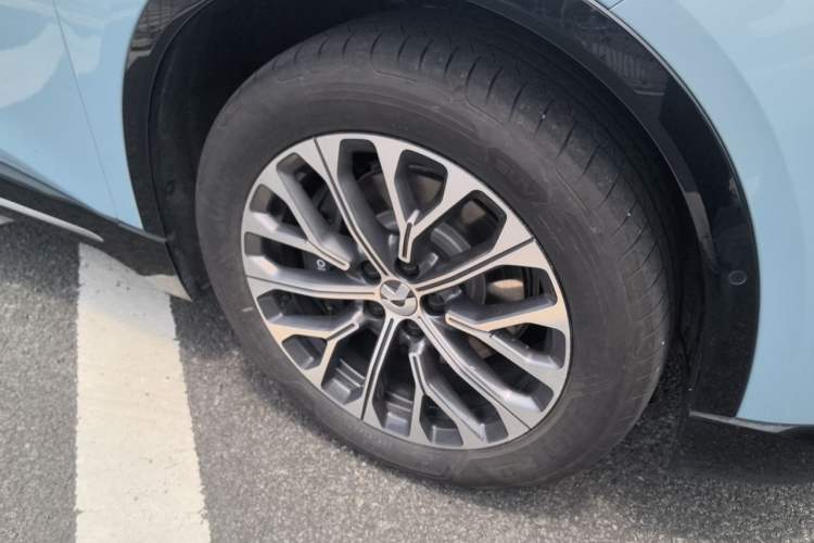Used Nio ES6 2025 75 kWh Exterior 7