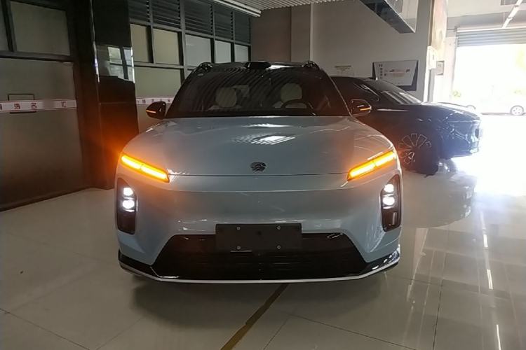 Used Nio ES6 2025 75 kWh Front