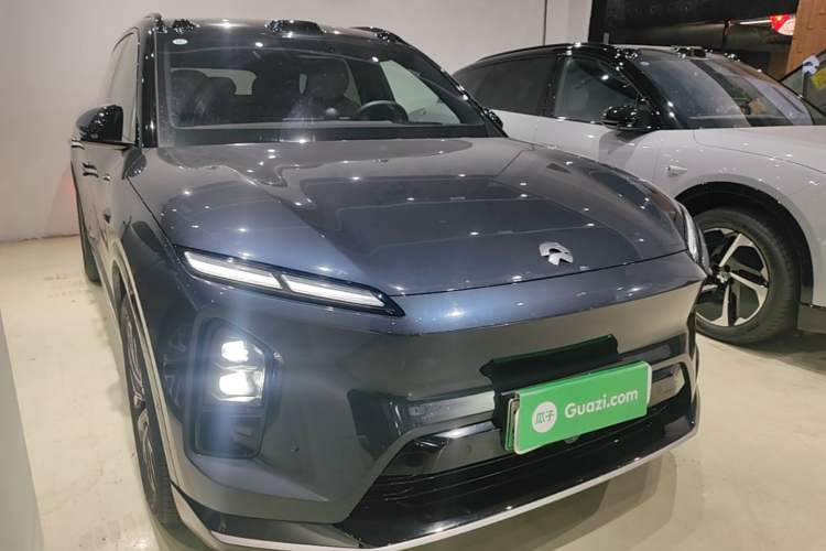 Used Nio ES6 2025 75 kWh Front Right 45 Deg