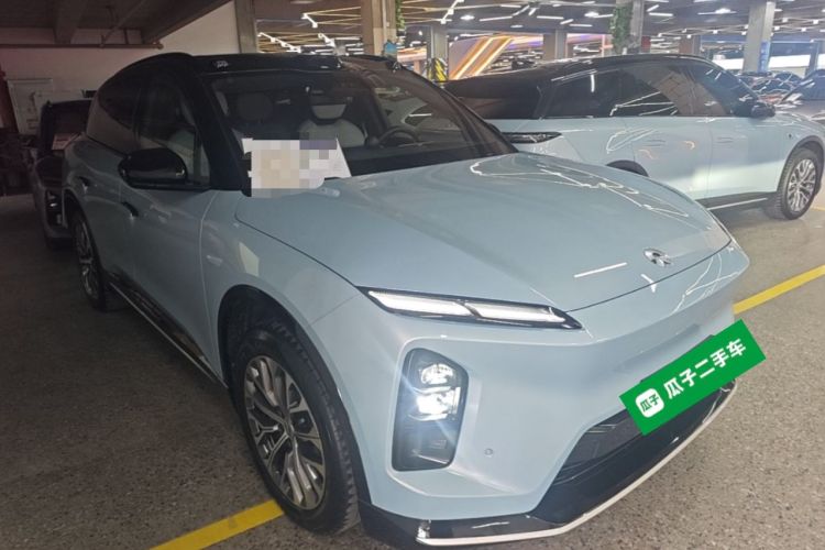 Used Nio ES6 2025 75 kWh Front Right 45 Deg